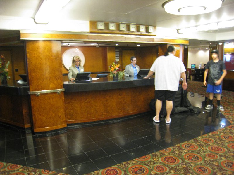 Queen Mary 2010 0410.JPG - The original reception area is now used for the hotel.